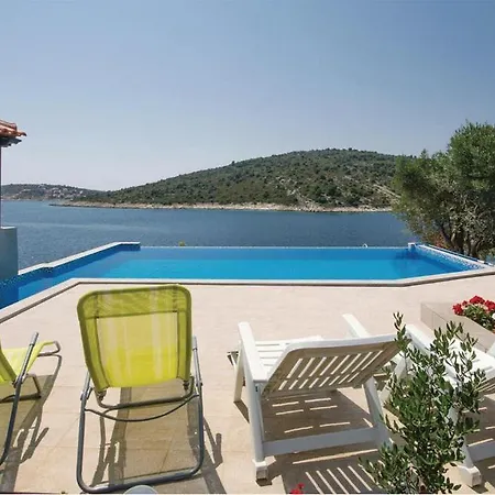 Holiday Home Sevid Casa de Férias *